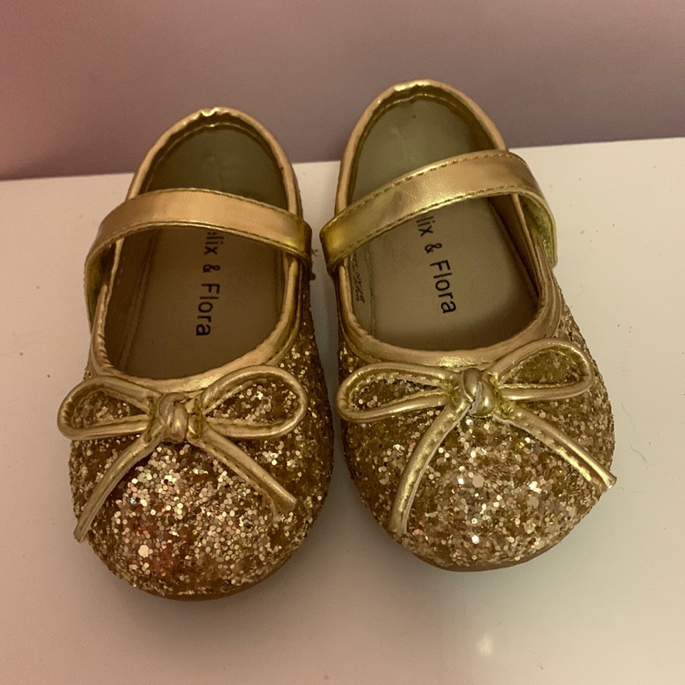 Golden dress shoes
